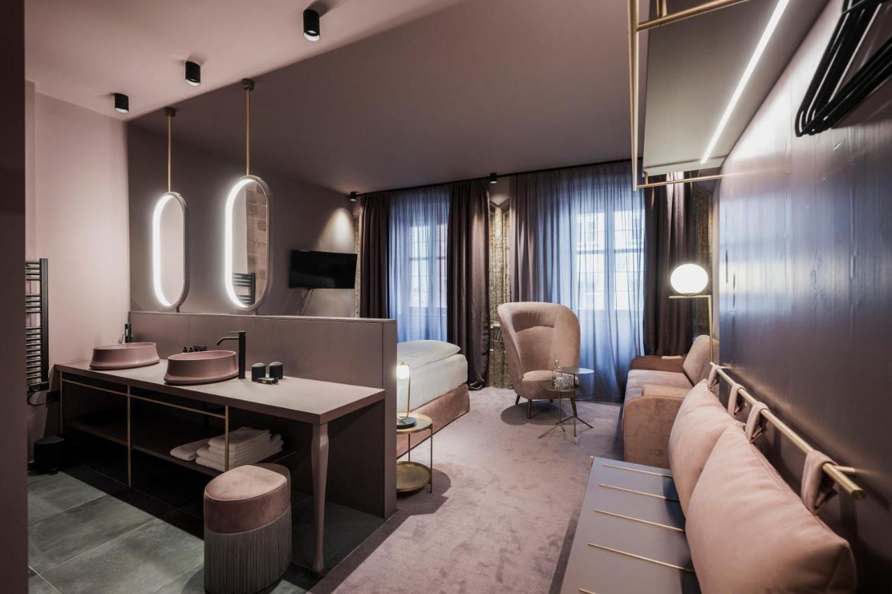 Altstadthotel Weisses Kreuz Innsbruck Exteriör bild