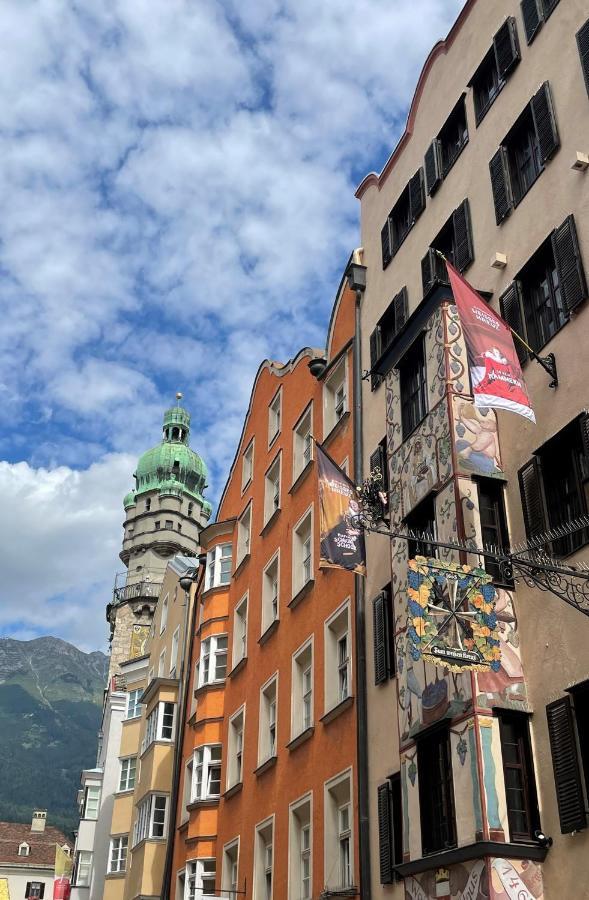 Altstadthotel Weisses Kreuz - In Der Fussgangerzone Innsbruck Exteriör bild