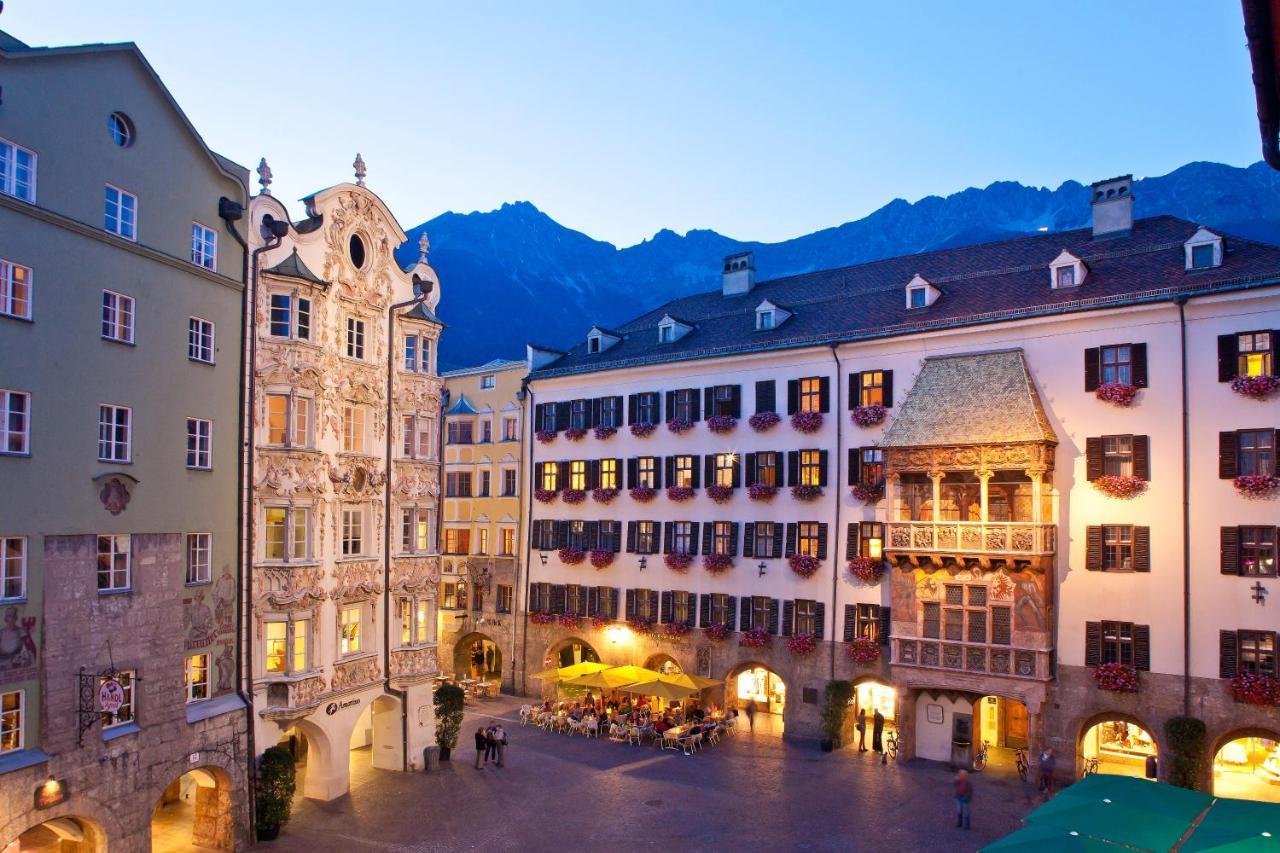 Altstadthotel Weisses Kreuz - In Der Fussgangerzone Innsbruck Exteriör bild